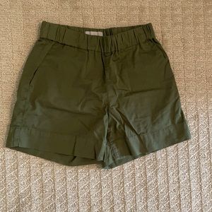 Everlane shorts